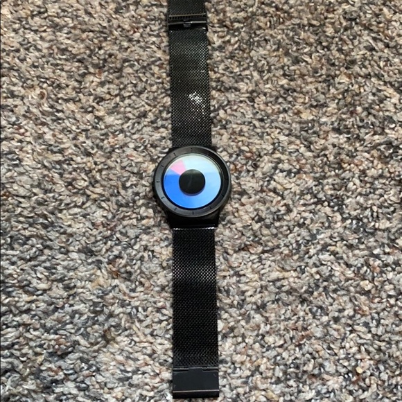 Watch - Picture 2 of 5